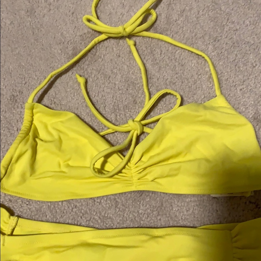 Pink bikini - Picture 3 of 5